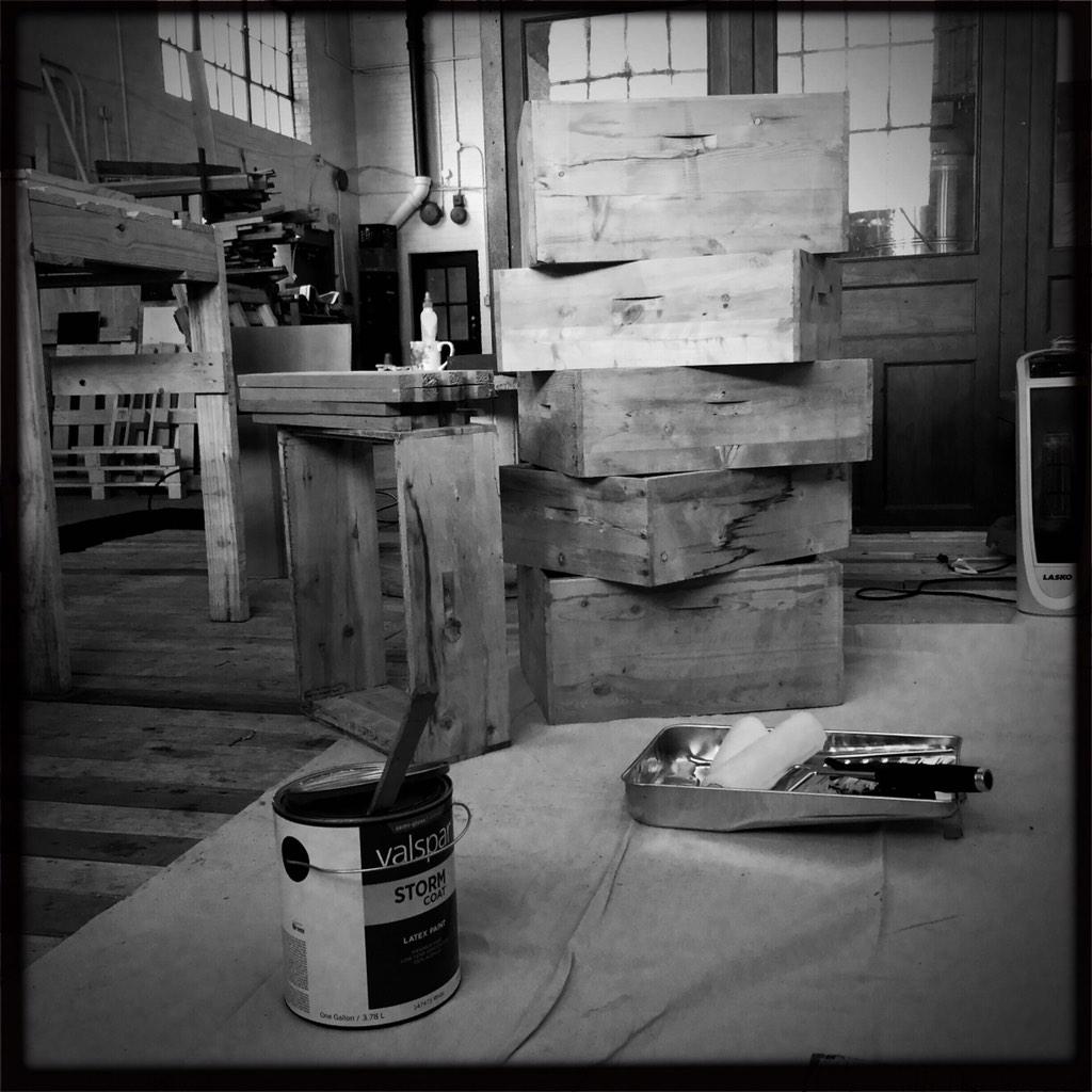 HolyHoneyRS's tweet photo. Building a little spring by hammering hives &amp; painting w/@PhiladelphiaBee for @HolyHoneyRS launch soon @rodephshalom http://t.co/eJbRc5LTEe