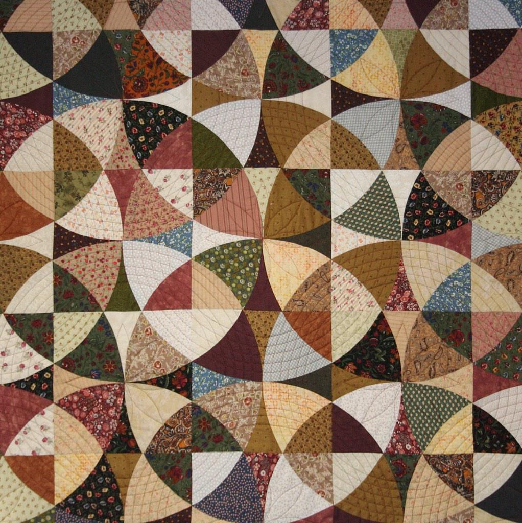 gemmapatchvalls's tweet photo. Amb la tècnica #WindingWays, la Jordina Masdeu de #Montblanc ha fet aquest espectaular #quilt. Ens agrada moltíssim!🔶 http://t.co/lVT8AfprTX