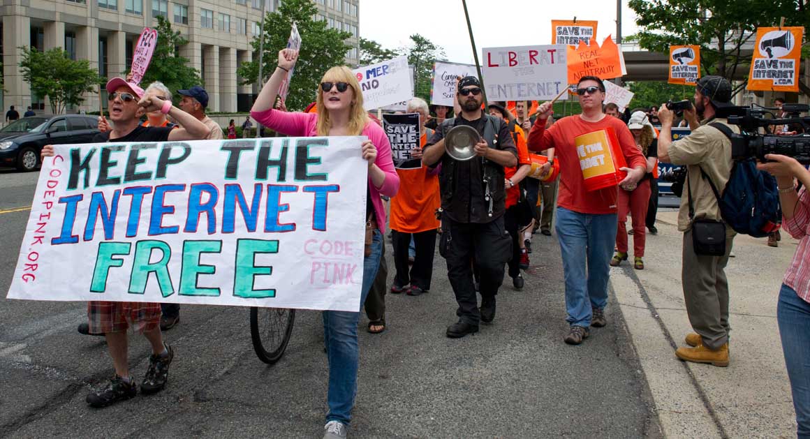 jrgaillot's tweet image. #SaveOurNet this isn't government control its free... bit.ly/1BeUlLW