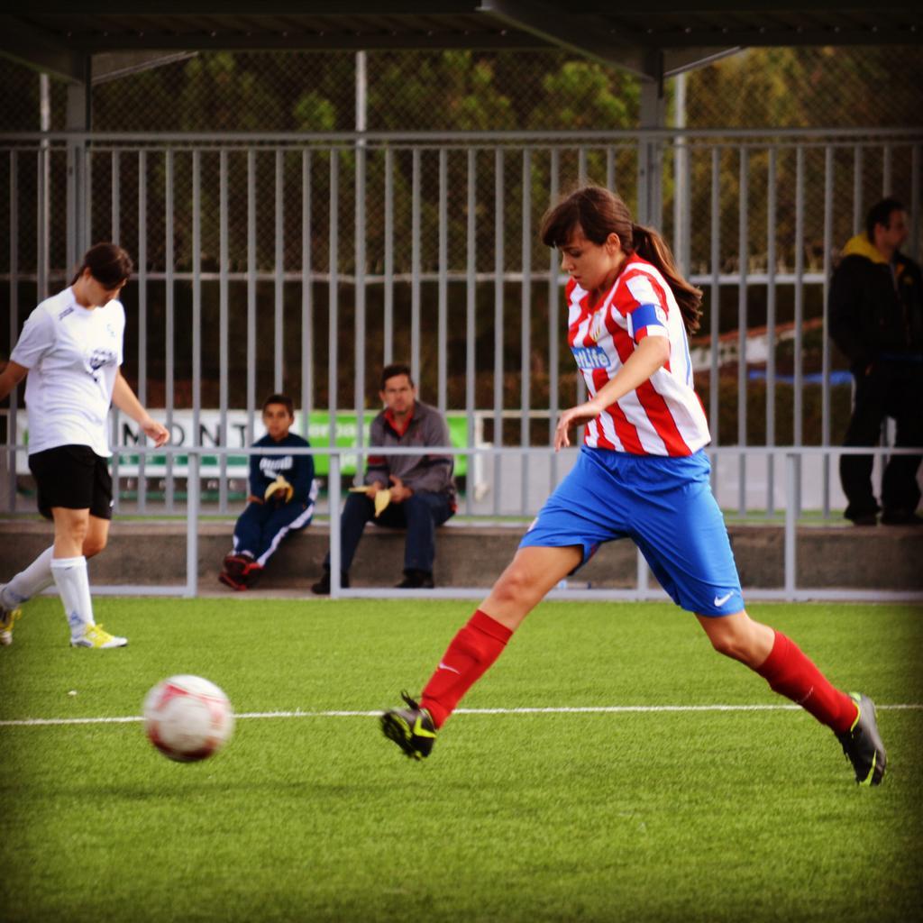 La jugadora del Féminas C <a href="/LorenaReina_14/">Lorena Reina.</a> fue titular con el filial y disputó los 90 minutos. ¡Enhorabuena crack! :)