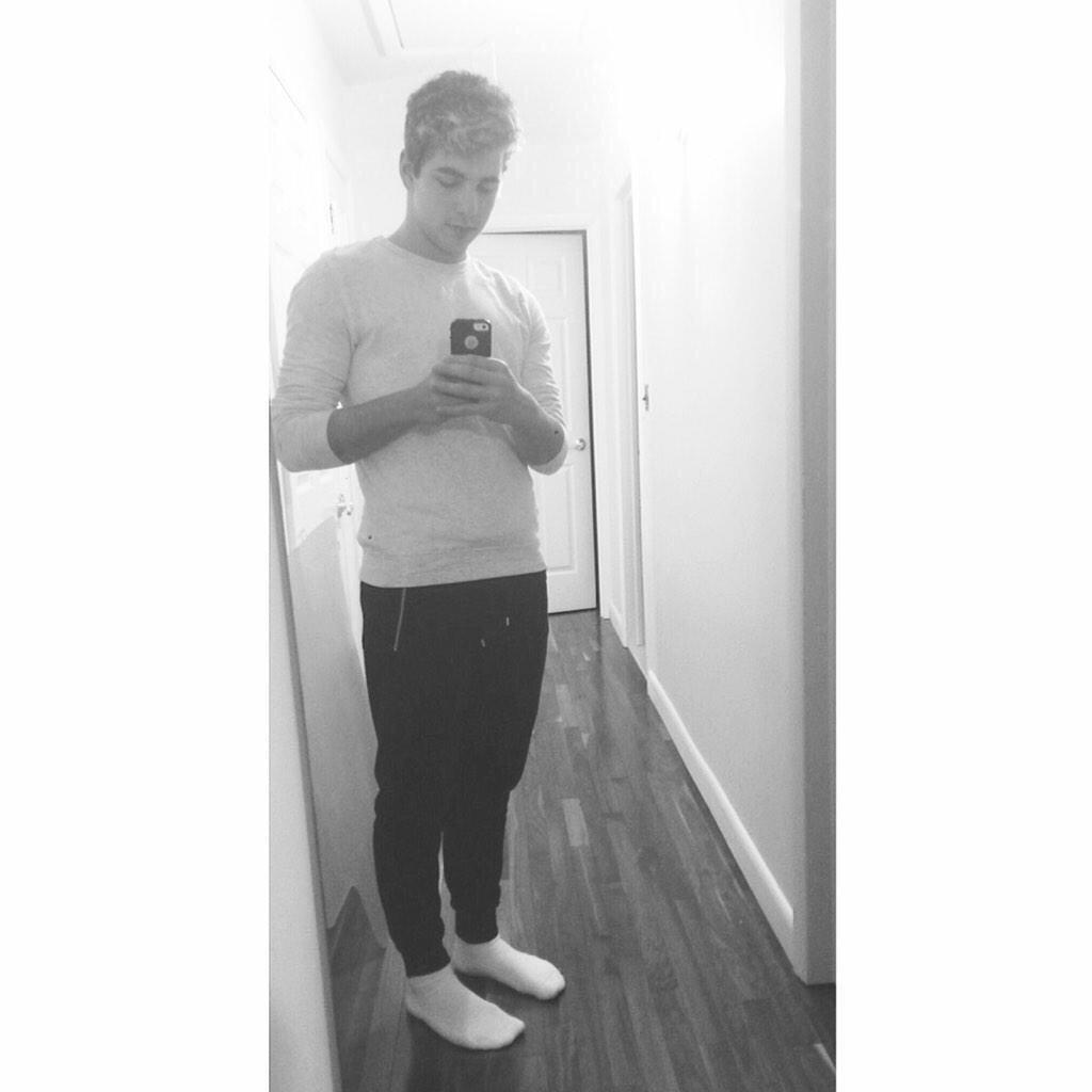 YounowerBabes's tweet photo. Younower: @maxwellkandler 
He likes to eat crayons. He is cute and sings like an angel.
Emoji Rate:😚 http://t.co/gN9q6V7Czh