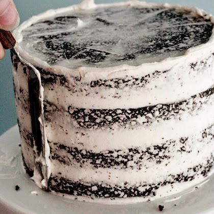 CakesDecorate's tweet image. How to Frost a Cake buff.ly/1DJXSC9