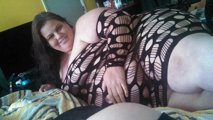 I decided it's a #MakeUpFreeMonday  Love the Skin you're in http://t.co/ncE4PdSXsV<a href="/tag/makeupfreemonday"class="tags">#MakeUpFreeMonday</a>