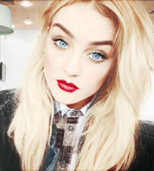 Voy a subir 10 fotos de Perrie🌸
Si dan 10 rt tendremos 100 votos:)
#KCA #VoteLittleMixUK