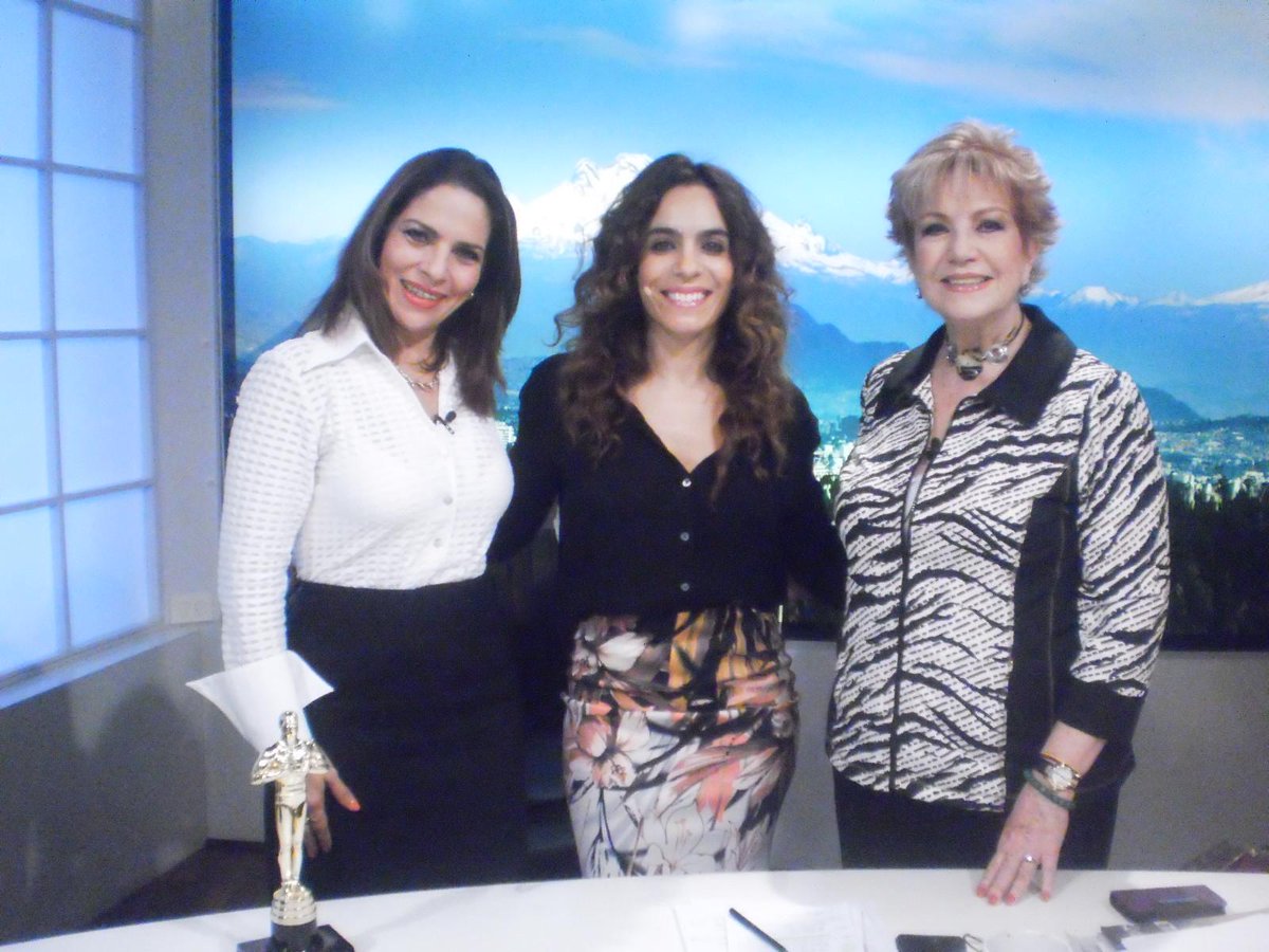 Gracias a <a href="/MariaJuncal_/">María Juncal</a> por acompañarnos