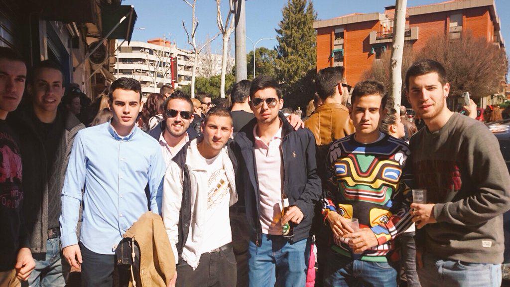 SalvaGallego's tweet photo. Buen domingo de carrozas señores! http://t.co/swBYwsuzSi