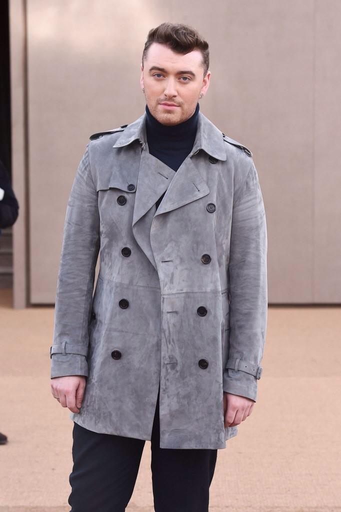 SamSmithRUS's tweet image. Sam attends the Burberry Prosum show during London Fashion Week Fall/Winter 2015/16. (@samsmithworld) #2