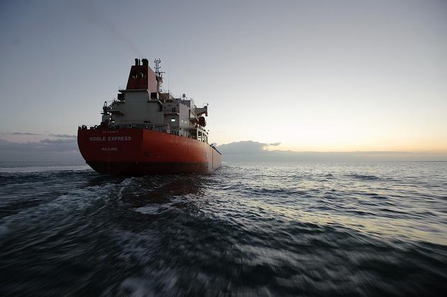 Via_Satellite's tweet photo. .@SatLinkCom Orders ‘Sizeable Quantity’ of @NovelSat Modems for Maritime Customers http://t.co/H8V6qQo7Ij #satellite http://t.co/dBxq12EUYv