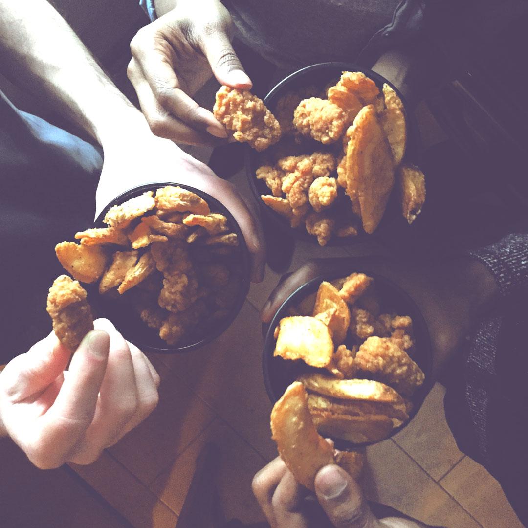 kfc's tweet photo. Make it through #Monday with Popcorn Nuggets. http://t.co/5AcKO2oKRO
