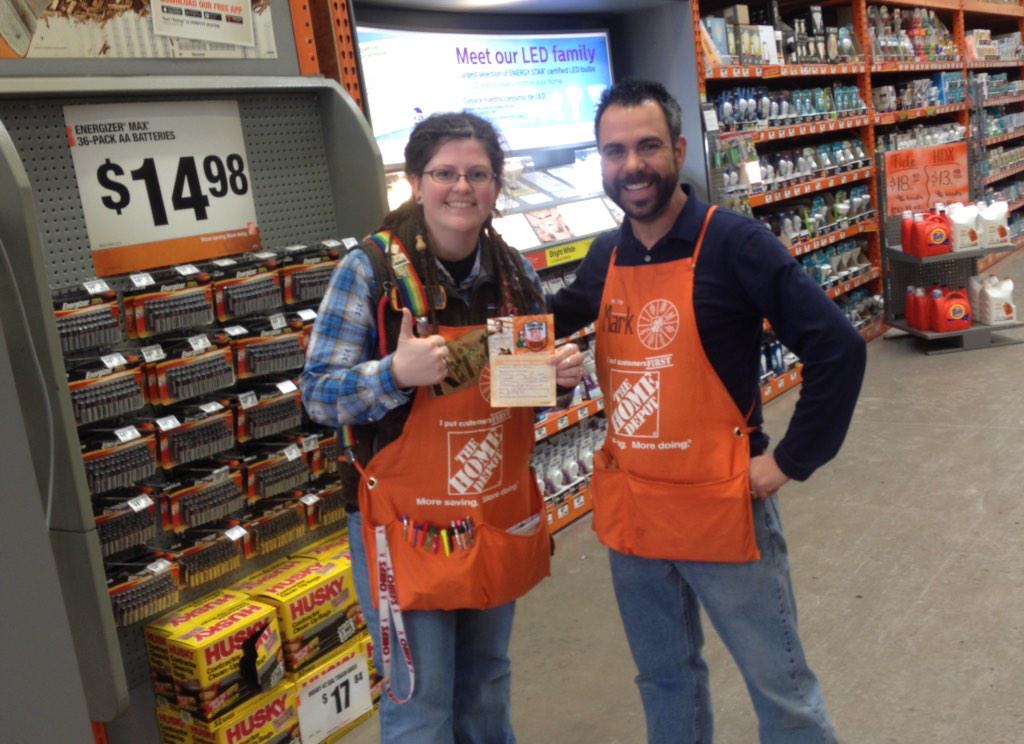 KowalewskiRyan's tweet photo. Awesome FES Kristi recognized by @MarkCru36958900 for SERVANT LEADERSHIP!!! http://t.co/xVEIalBEuk