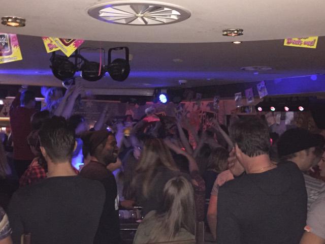 Wat een topper die <a href="/RickyBerkers/">Ricky Berkers</a> #wegaanbegonnen