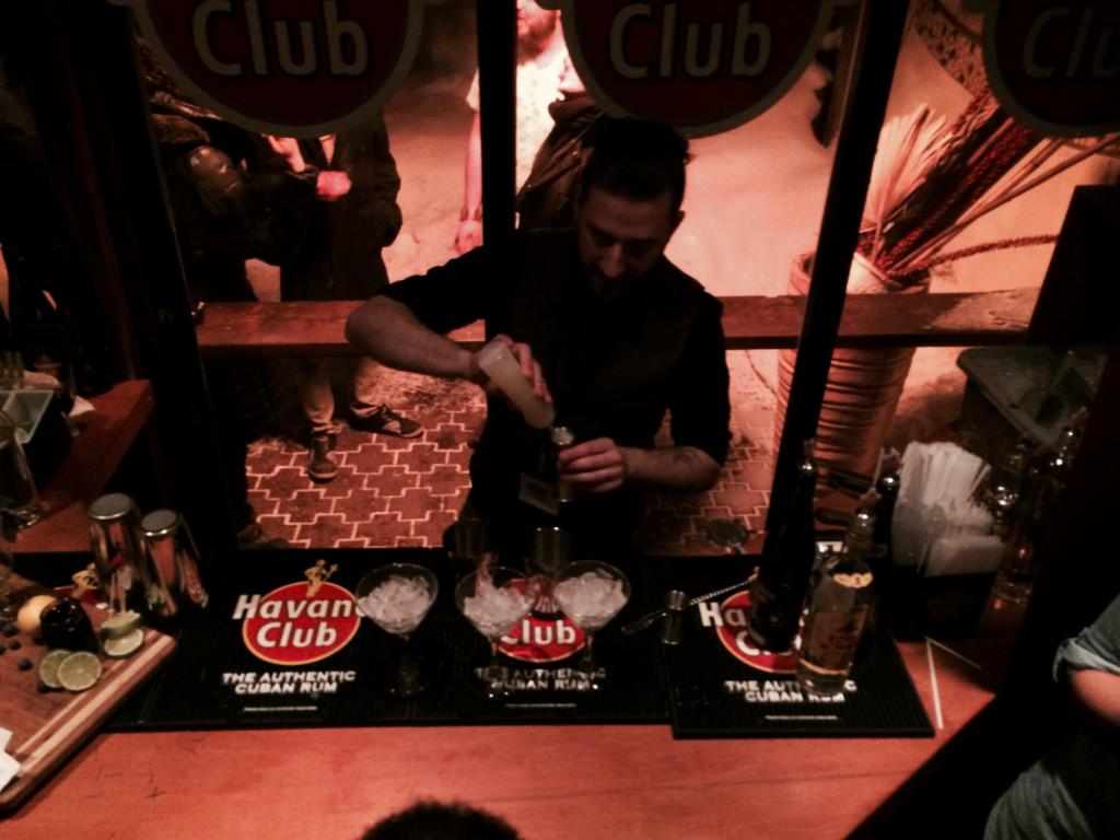 #DaiquiriMaestros  David Puglia is performing!!!