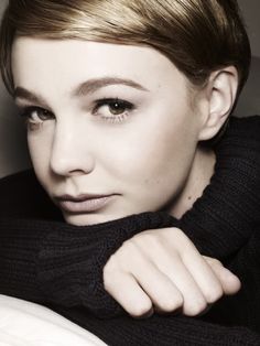 HerBlogger's tweet image. //Being unoriginal and using Carey Mulligan as Joan's FC.