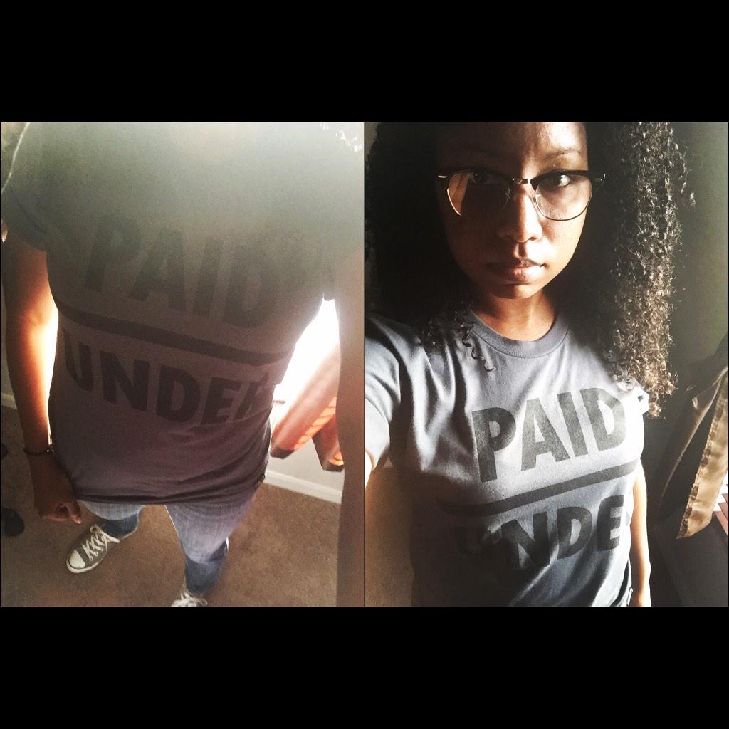 Extra_Flyy's tweet image. @JoJasminRaQuel on her way to class in. @randomobjects tee. #RandomObjects #Tshirts #ExtraFlyy #Casual #Orlando