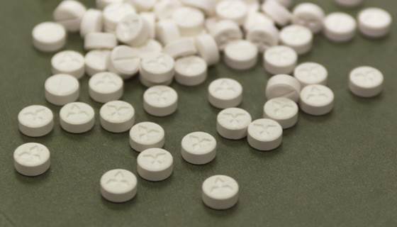 NBCNightlyNews's tweet image. Wesleyan University students hospitalized after possible Molly overdoses nbcnews.to/1zbdF5o #NBCNightlyNews