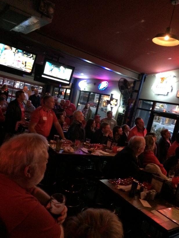 UHpres's tweet photo. Cougar alumni gathering in Austin at Doc's...house full!! http://t.co/PTres5cPnu