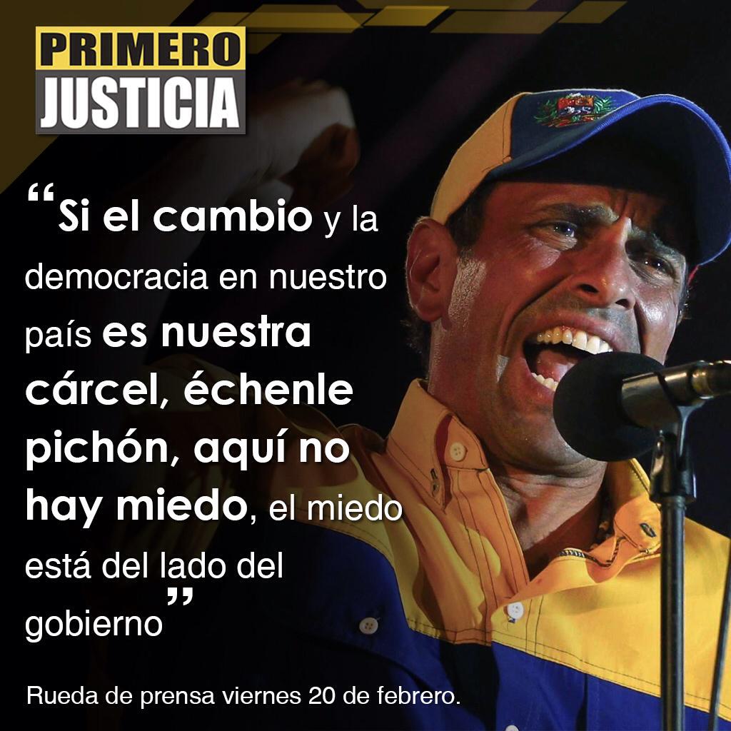 Pr1meroJusticia's tweet photo. .@hcapriles "si cambio y democracia en Vzla es nuestra cárcel, échenle pichón,no tenemos miedo" #CambioIndetenible http://t.co/VwYu6NfidU