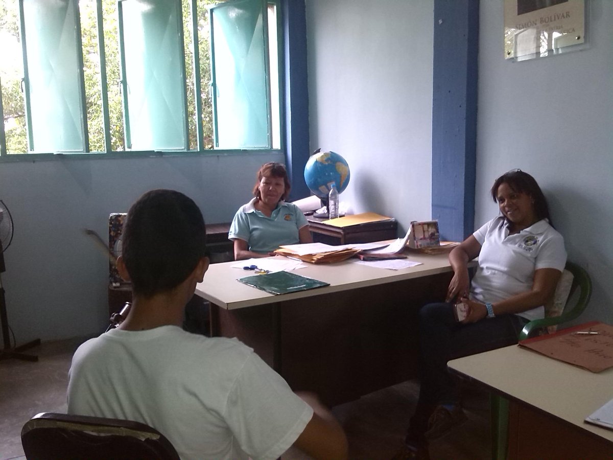 Adax15's tweet photo. @OrqyCoroST #ElSistemaCumple40  U.E.N Guillermo Cova. Seccional 5 y 6 http://t.co/sBnuPCYNNq