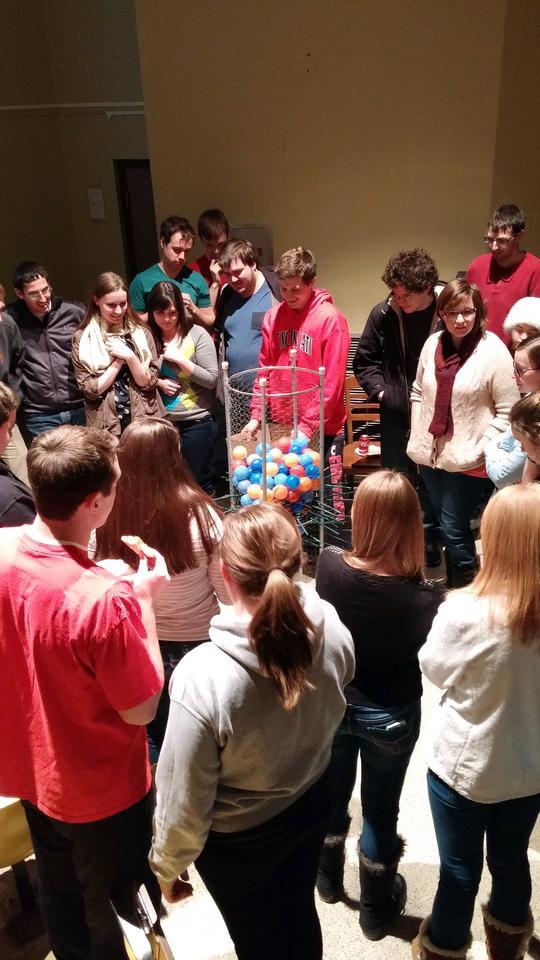 UCTribunal's tweet photo. Look at all the people competing at Kerplunk! #UCEWeek2015 @UC_EWeek http://t.co/90r4xag78b