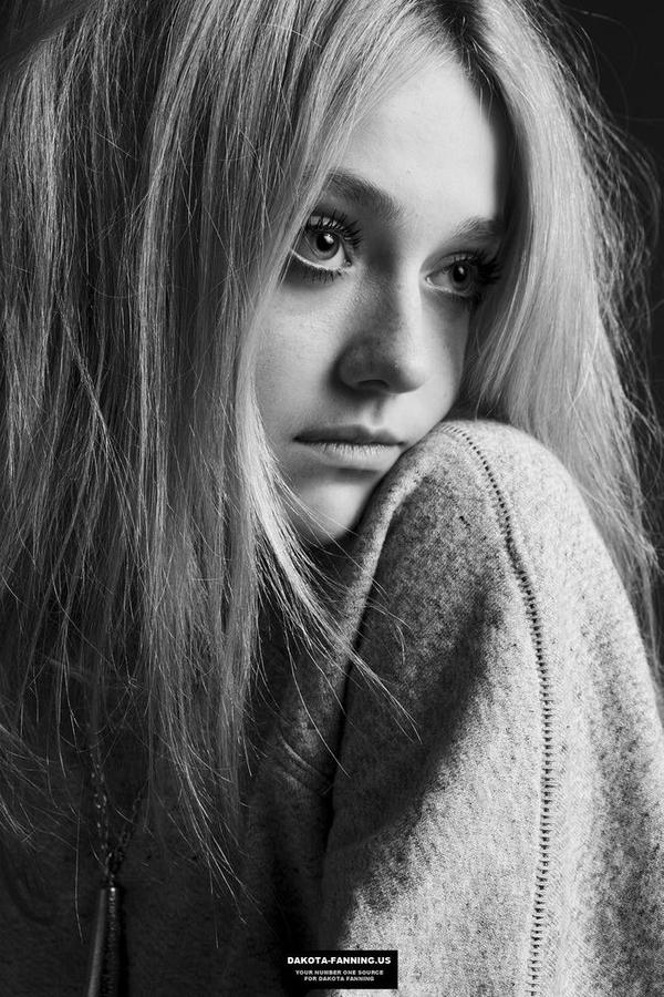 Happy 21st Birthday Dakota Fanning! 