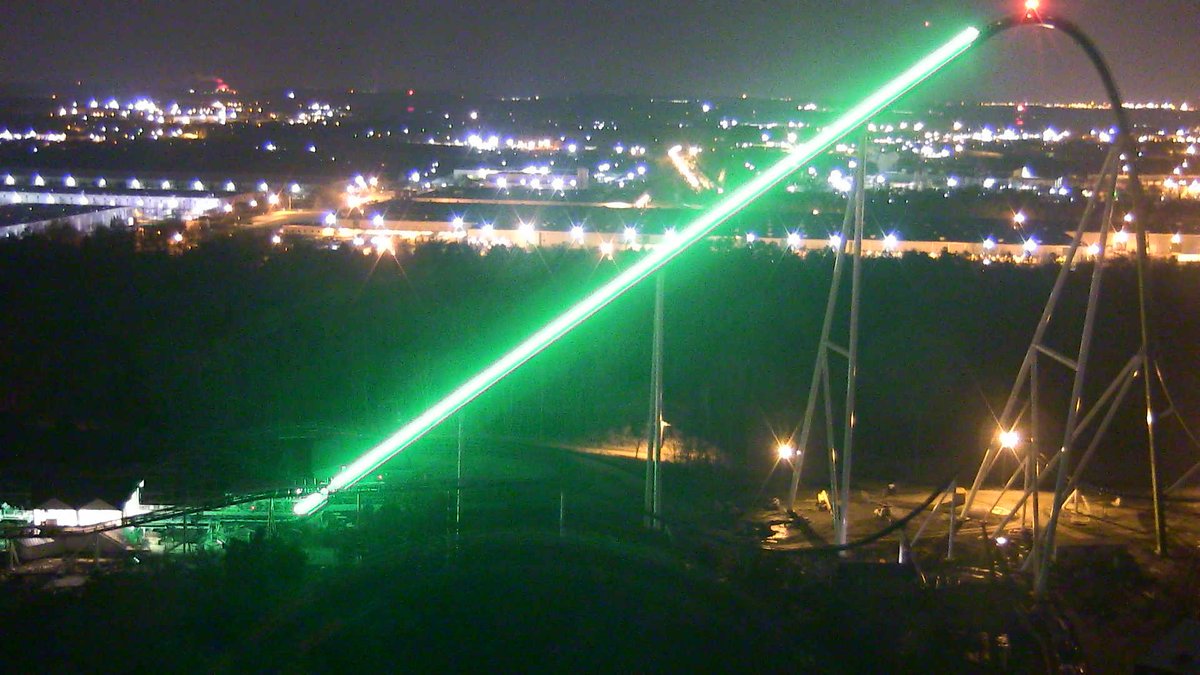 supkophoto's tweet photo. Looking for a coaster that can possibly be seen from the moon? #Fury325 at @CarowindsPark may be for you. http://t.co/MdtYjamf7g
