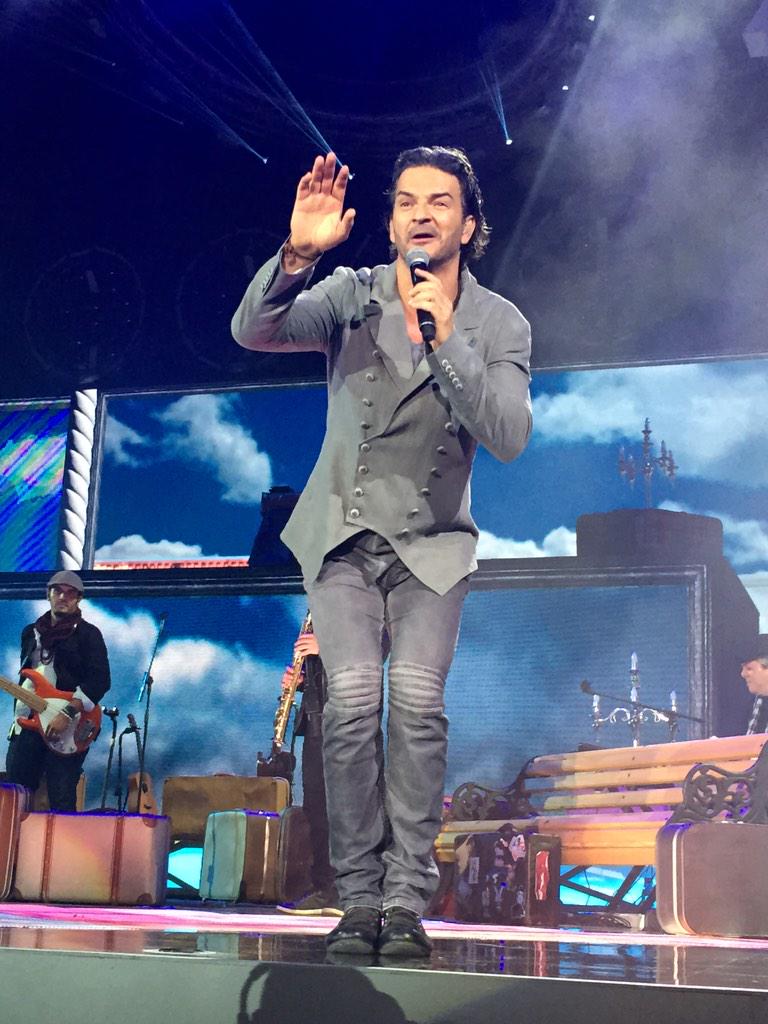 ArjonaIntimoEC's tweet photo. Lo maximo @Ricardo_Arjona pone a vibrar a la Quinta Vergara!! http://t.co/niXYqN65KM