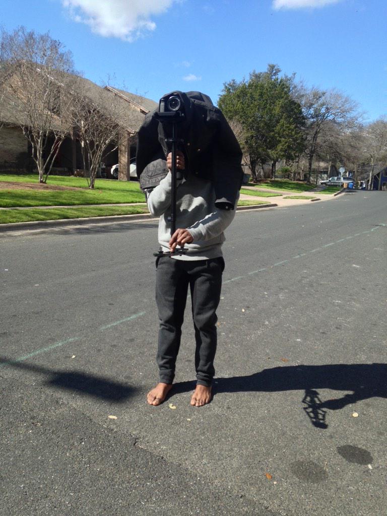 YourMamahawk's tweet image. Now that's how you hold the camera.
@ATXDoubleVision #mamahawk #MamahawkMusic #MamahawkAlbum #yourmamahawk #reset