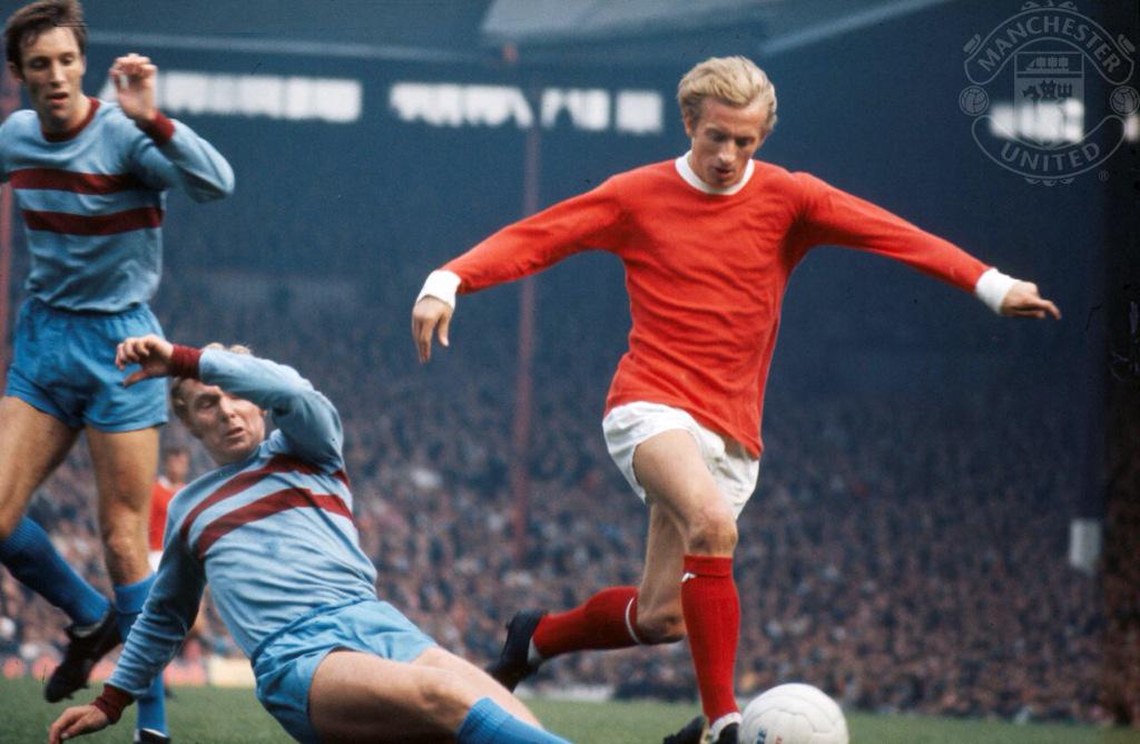 Denis Law scored 237 goals for United, and turns 75 today. Happy birthday! (sparkling eyes)(gift)(birthday) 