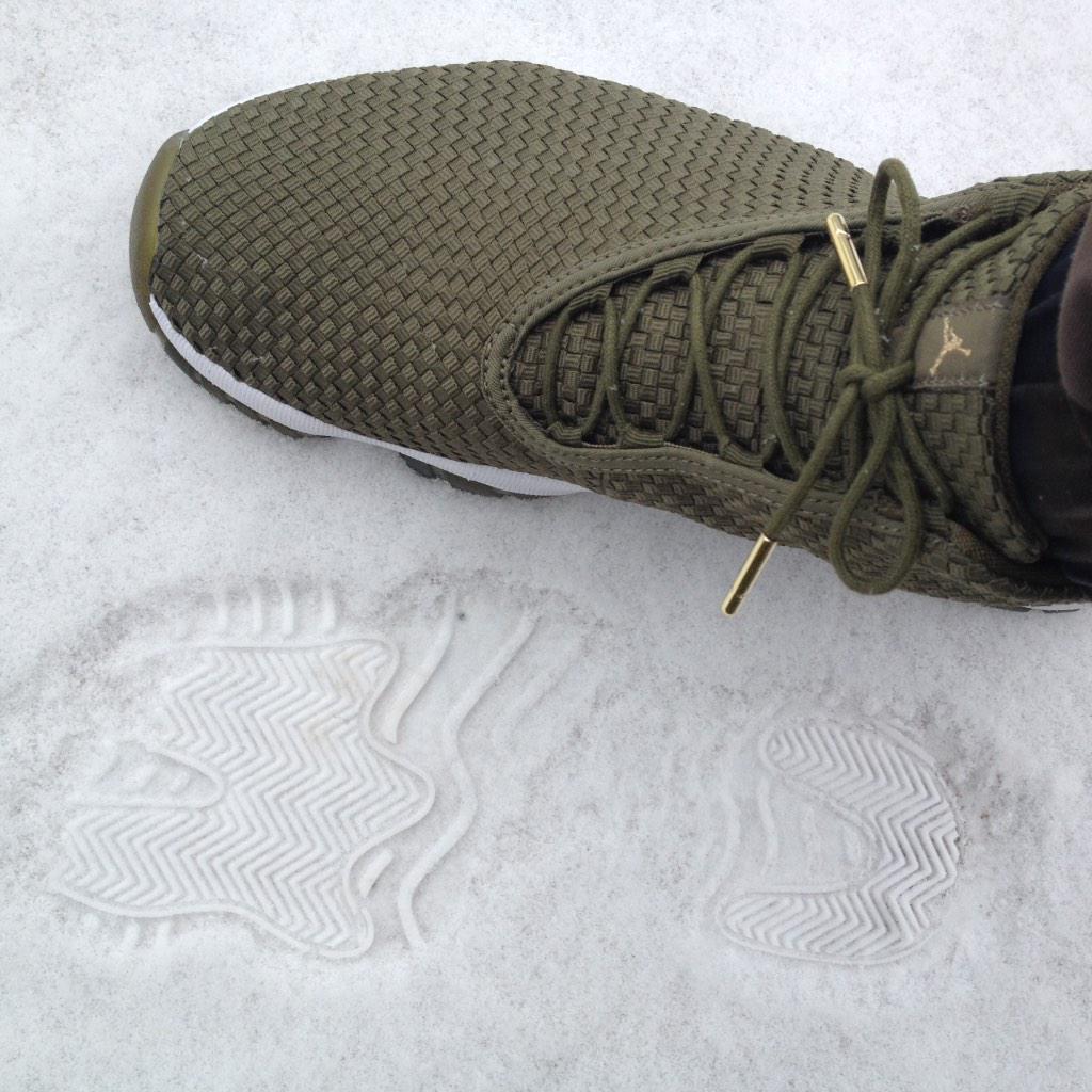 lemonsquirt3d's tweet photo. Stepped out in these dope Jordan Future Iguanas today π Super comfy, fits like a sock. As ALWAYS #TeamUnderRetail http://t.co/M1oUA1pF19
