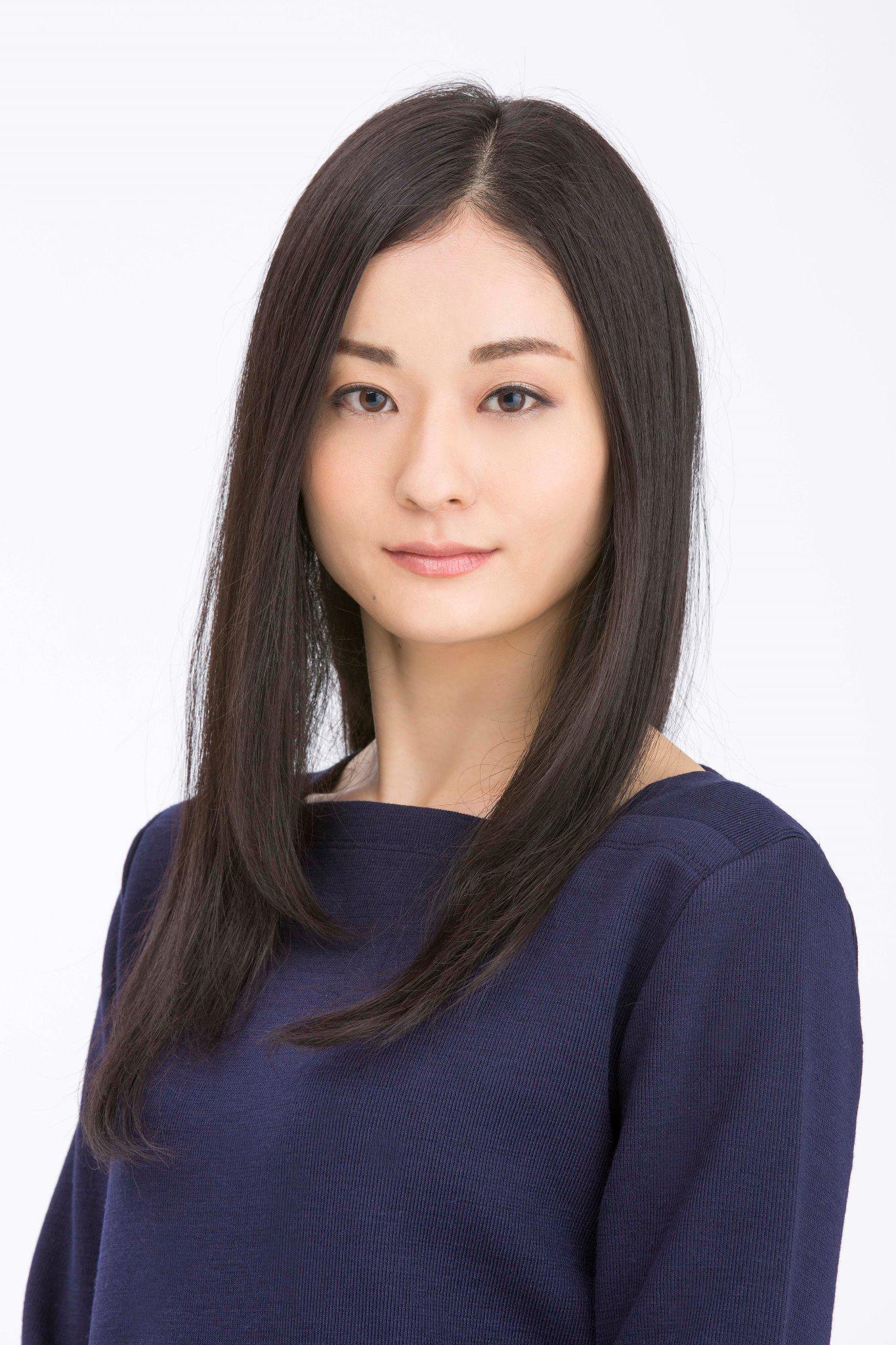 吉川麻美 Asami Yoshikawa 閃の軌跡サラ Bloodc Stage 網埜優花役は舞台 P4u エリザベス役の吉川麻美さんです Http T Co L6yiek6ytn 情報解禁 よろしくお願い致します Twitter