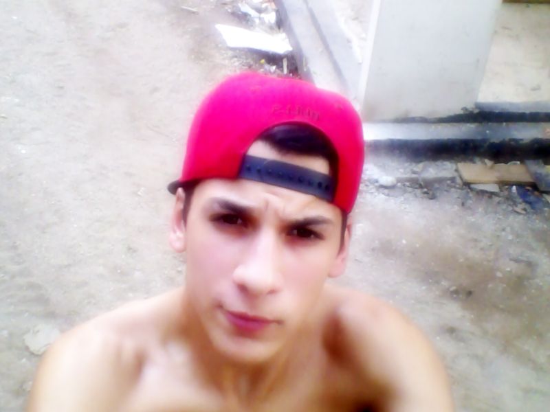 LuchoArias18's tweet photo. Foto del dia :3 .
#SoyFeo http://t.co/UzQm4QpkuC