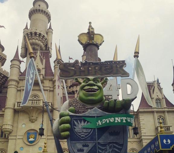 Whoaaa shreek ketek XD