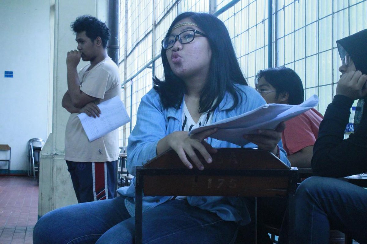 Latihan "Ayahku Pulang".