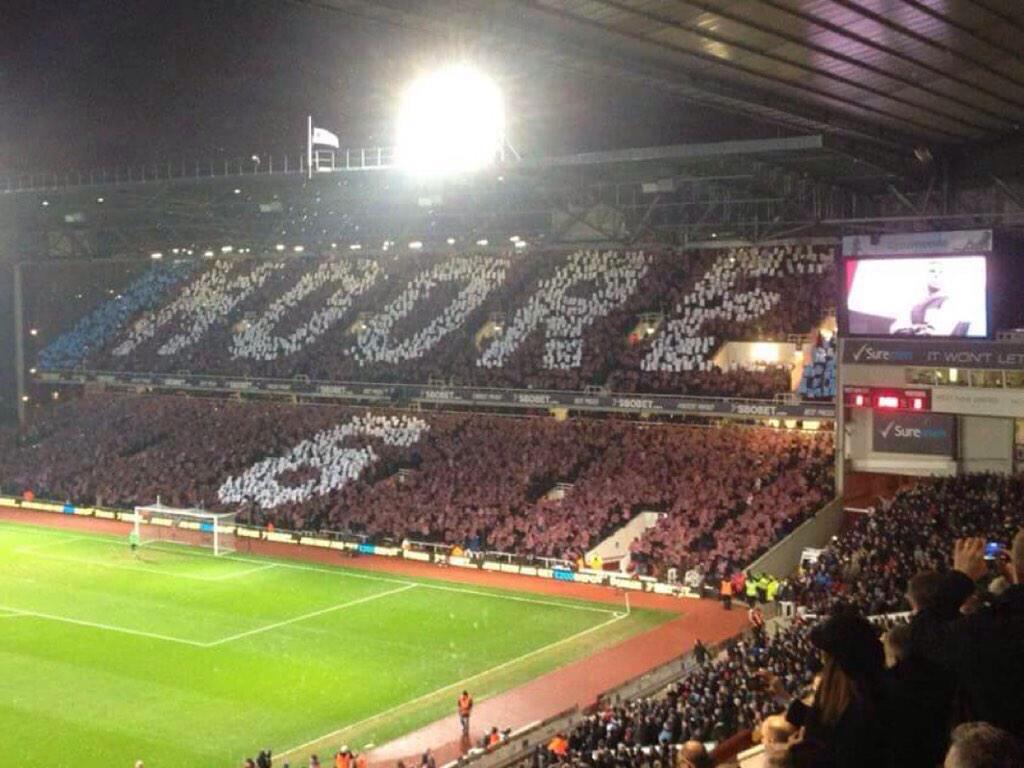 22 years ago we lost one of the greatest footballers of all time. RIP Sir Bobby Moore.