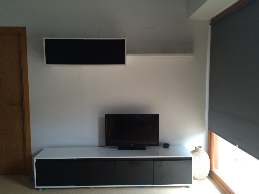 _roseer's tweet photo. Vendo "Mueble TV" en #wallapop http://t.co/Bk8eWaCNbz http://t.co/JoBuCt3zTJ