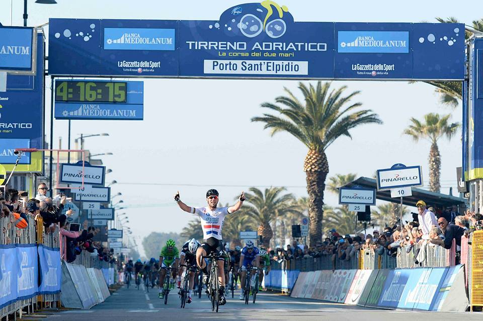 giroditalia's tweet photo. È sempre uno spettacolo straordinario. 
Manca pochissimo alla @TirrenAdriatico 2015 (11-17 marzo)! http://t.co/TrvwJLf9gg