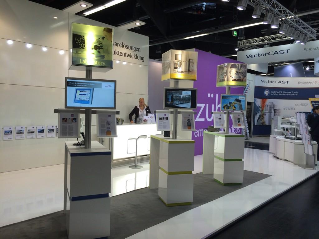 zuehlke_group's tweet image. Der erste Messetag auf der #embeddedworld2015 hat begonnen. Spannung liegt in der Luft...