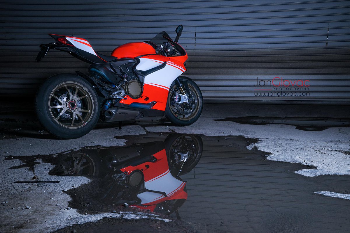 Ducati 1199 Superleggera @janglovac instagram.com/p/wdPasggvjN