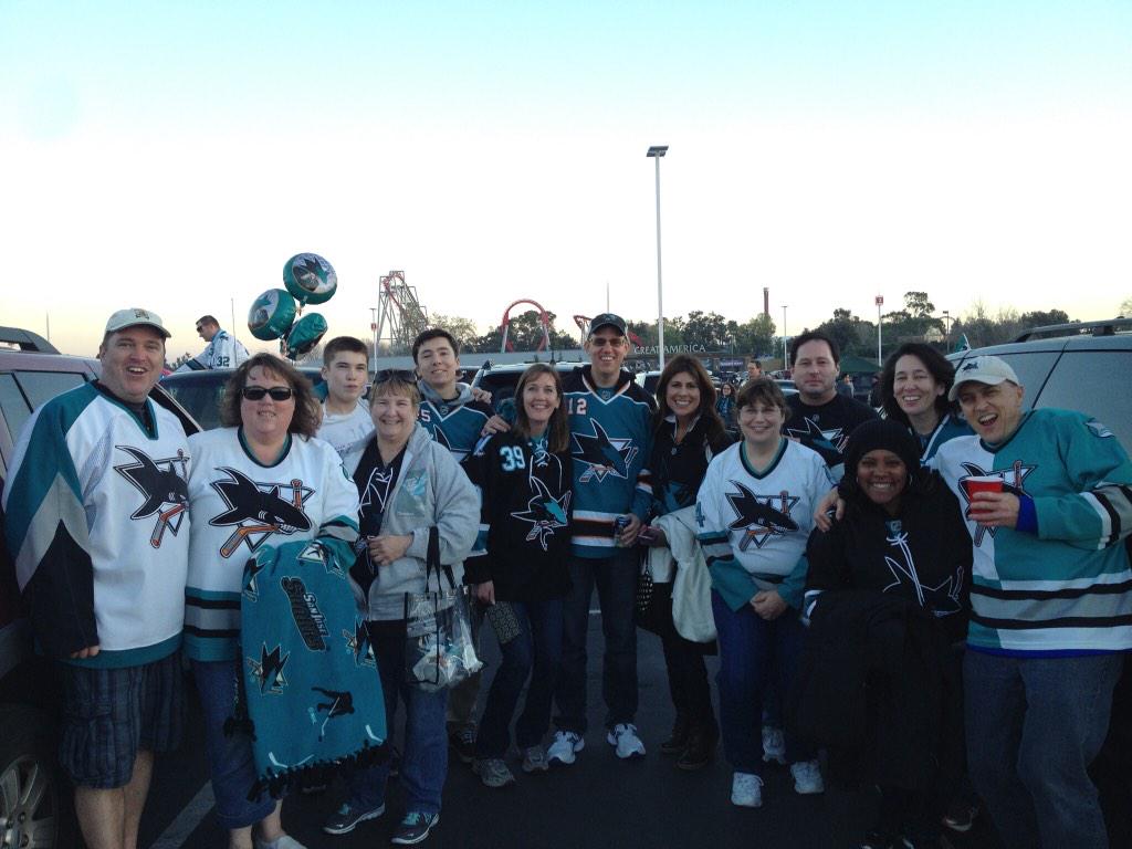 SNantais's tweet photo. Great time w/friends. Go Sharks! @ReebokHockey #StadiumSeries #RallyOutside http://t.co/5wxK6PoO9g