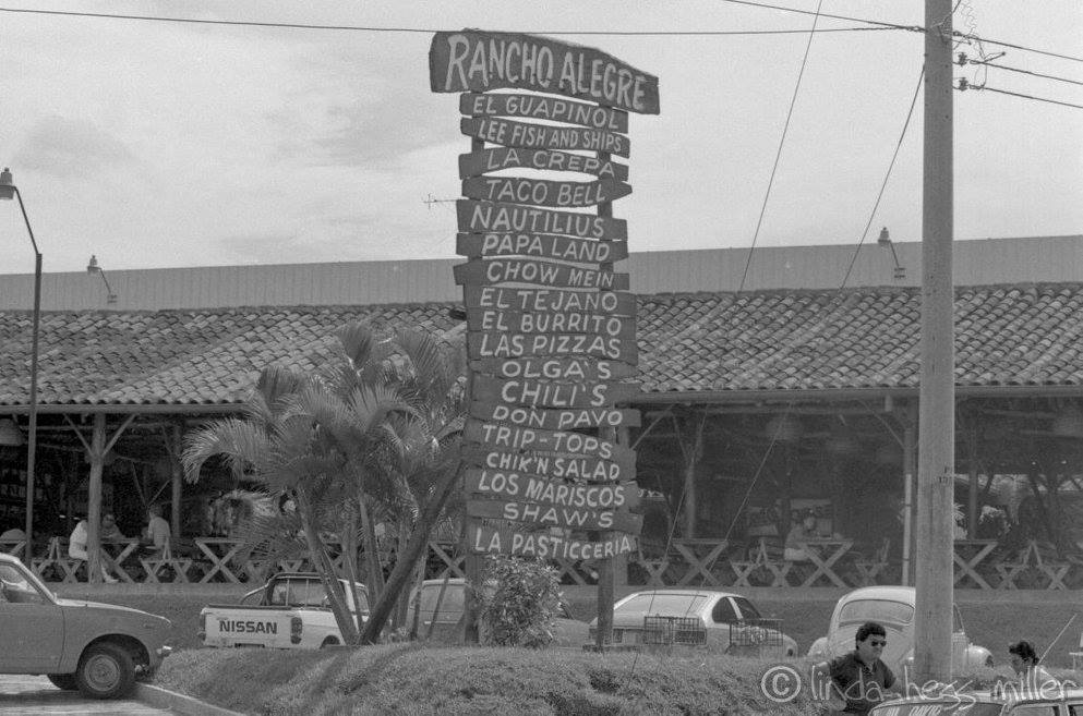 SomosLaTribuFM's tweet photo. .@dbcy78 nos ha compartido imágenes #DeRegresoAlPasado80s #RanchoAlegre, #RelojDeFlores #CentroSS http://t.co/hg1HUwp2rx