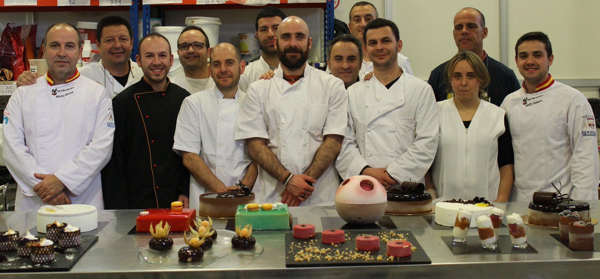 Tartas heladas, individuales y vasitos en un gran curso de 5 días de Mario Masiá y Adolfo @RomenawerIce!