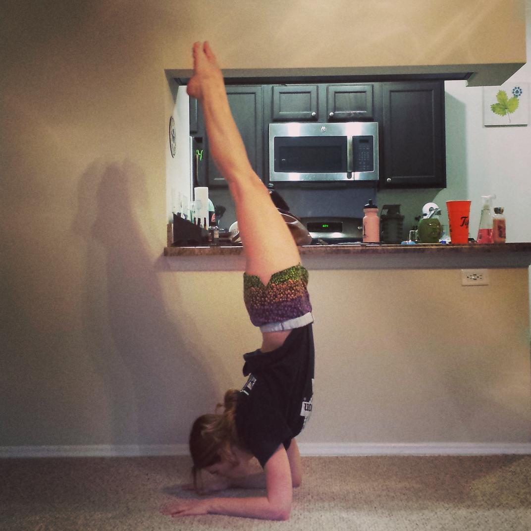 KnightinGalH's tweet image. #yoga #crow #sidecrow #sideplank #forearmstand
