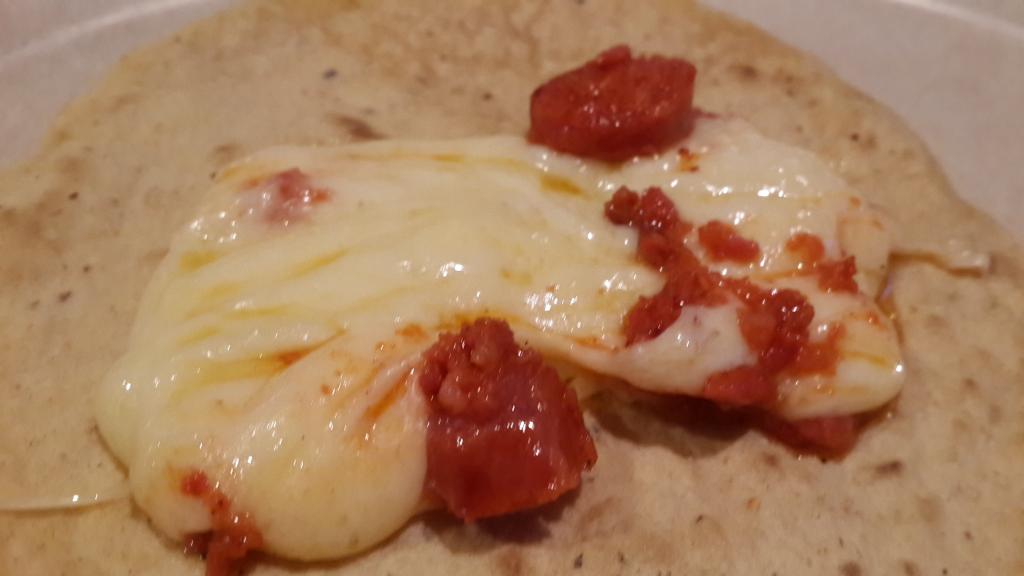 Jugosísima carne y tacos de chistorra con queso fundido de El Viejo Camilo sobre Av. Universidad <a href="/En_Narvarte/">Colonia Narvarte</a> 😍