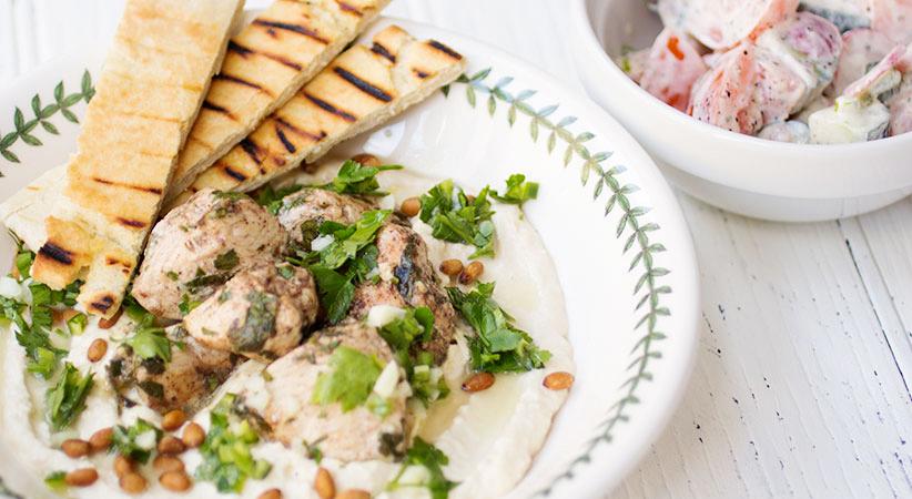 deliathomeuk's tweet image. Divine houmous chicken shawarma with lemon chilli sauce and fattoush. A great recipe for dinner! #delimenu