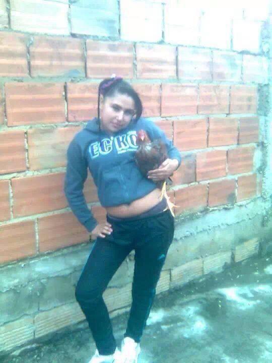lagarrafa01's tweet photo. para los que le gusta darle  #picoalgallo ,  ahí les dejo a la yurani http://t.co/SKrXuk22y3