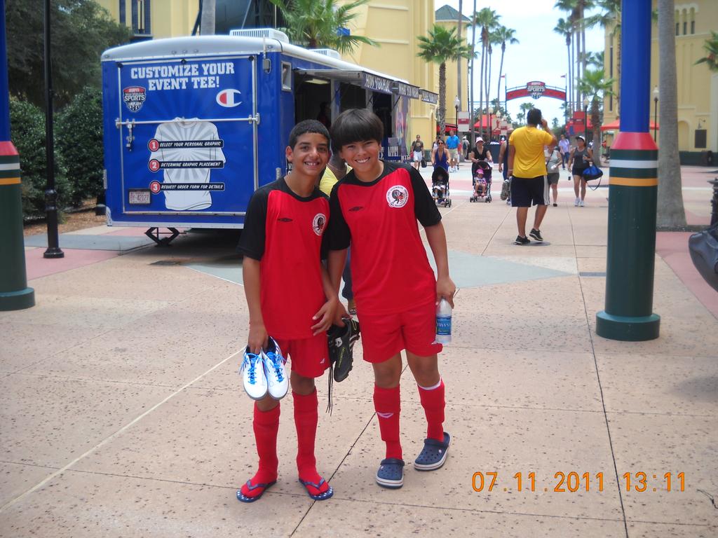 slfcpuertorico's tweet photo. Samaritanos en Disney Cup.  Kike y Jaime (foto), más Jeremy jugaron con un equipo de Trinidad &amp; Tobago en el 2011. http://t.co/X8nXGma7R0