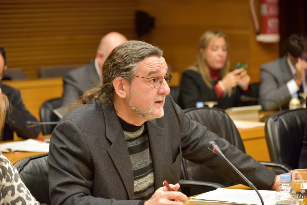 CompromisSafor's tweet image. .@compromis denuncia a Les Corts l’augment de les tarifes de les rodalies de Renfe #somSafor safor.compromis.net/2015/02/24/com…