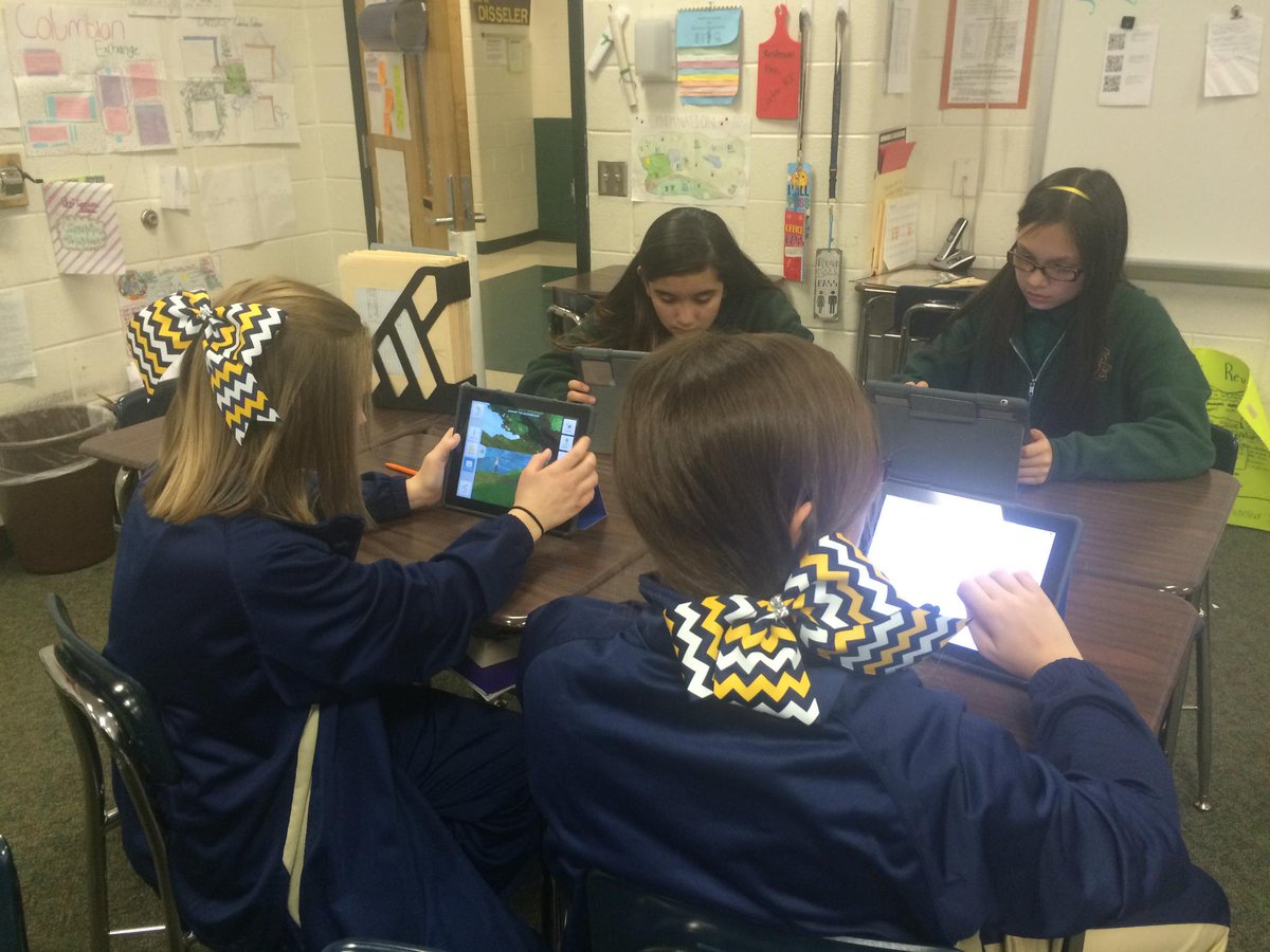 MrsCarter_SS's tweet image. App mashing! Student created books! :) #teachingtechnology #teachingliteracy #teachingCONTENT Students blow my mind