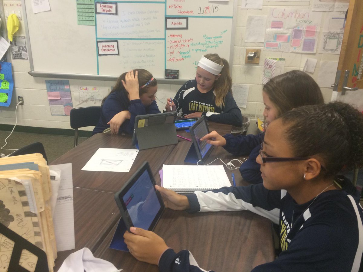 MrsCarter_SS's tweet image. App mashing! Student created books! :) #teachingtechnology #teachingliteracy #teachingCONTENT Students blow my mind