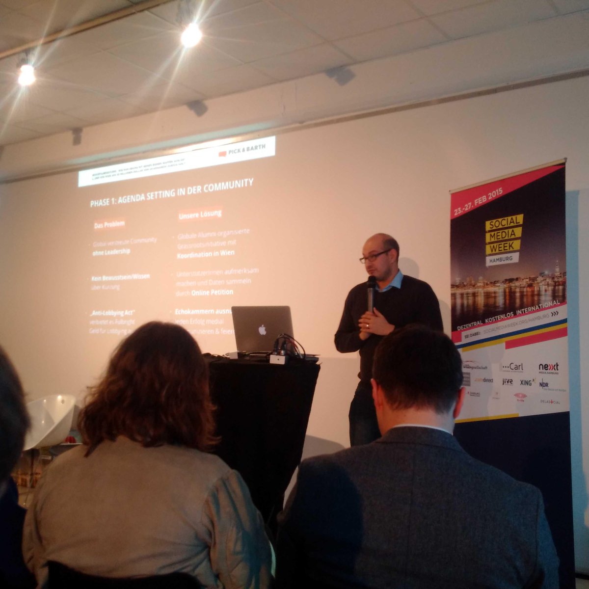 VoGassner's tweet photo. Wie eine gute Kampagne wie #savefulbright funktioniert, zeigt @Yussipick #smwkampagne #smwhh http://t.co/ItjPUZJTxR